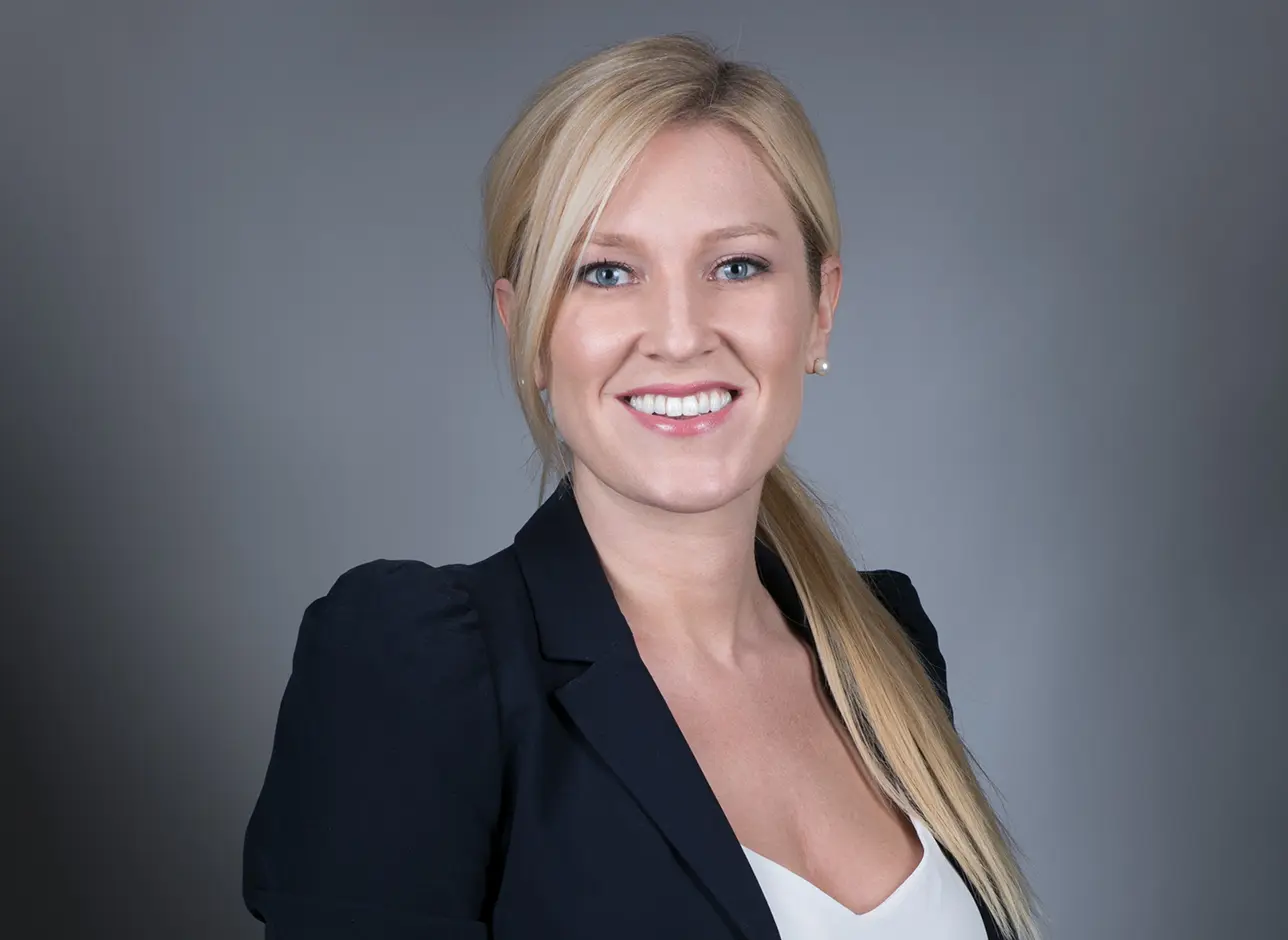 Julia Amato Zahnärztin 