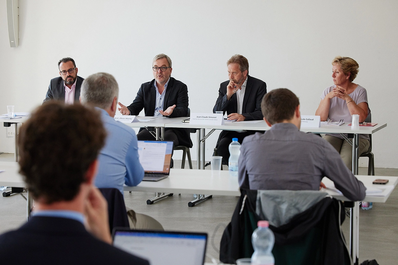 pressekonferenz-pilotprojekt-fribourg